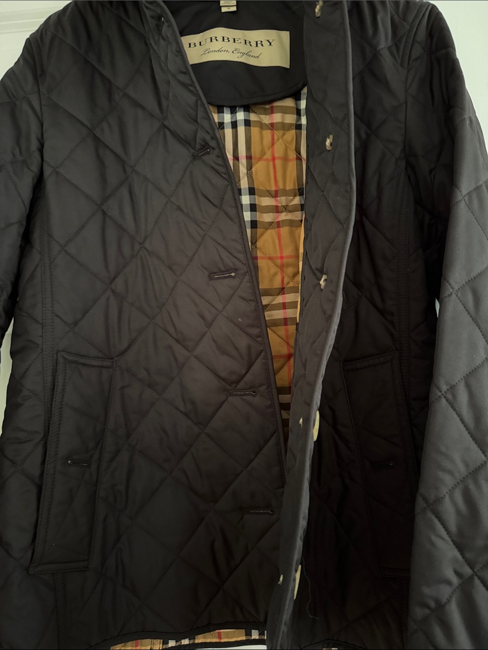 Burberry Black Quilted Jacket with Classic Nova Check Lining - Picture 6 of 11